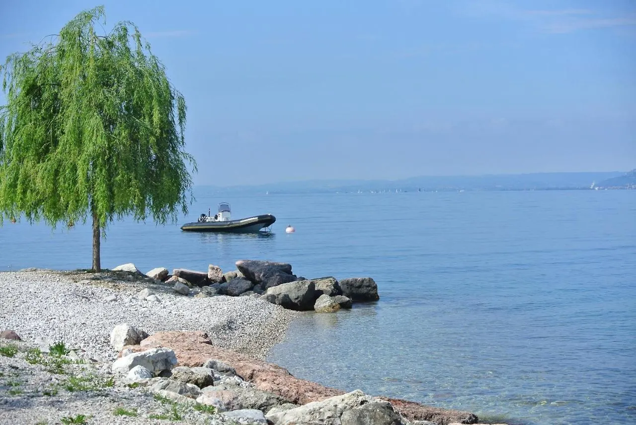 Holiday Apartments Brenzone Italien