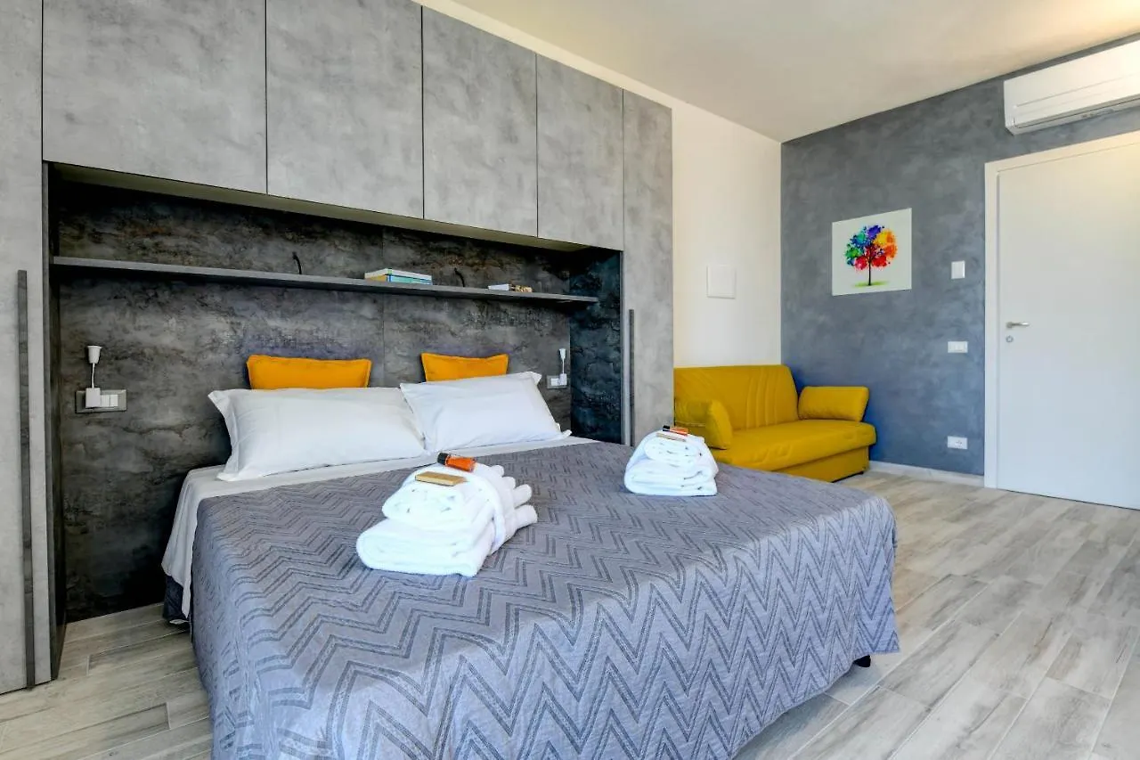 Holiday Apartments Brenzone